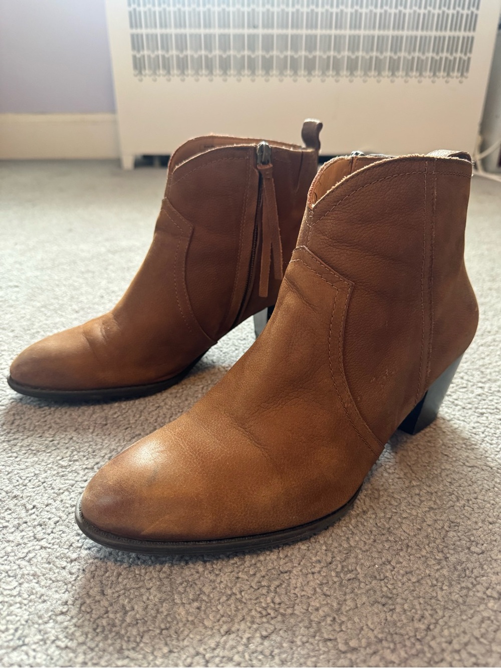 Vionic Raina Nubuck Ankle Booties with Tassel Zip Size 10